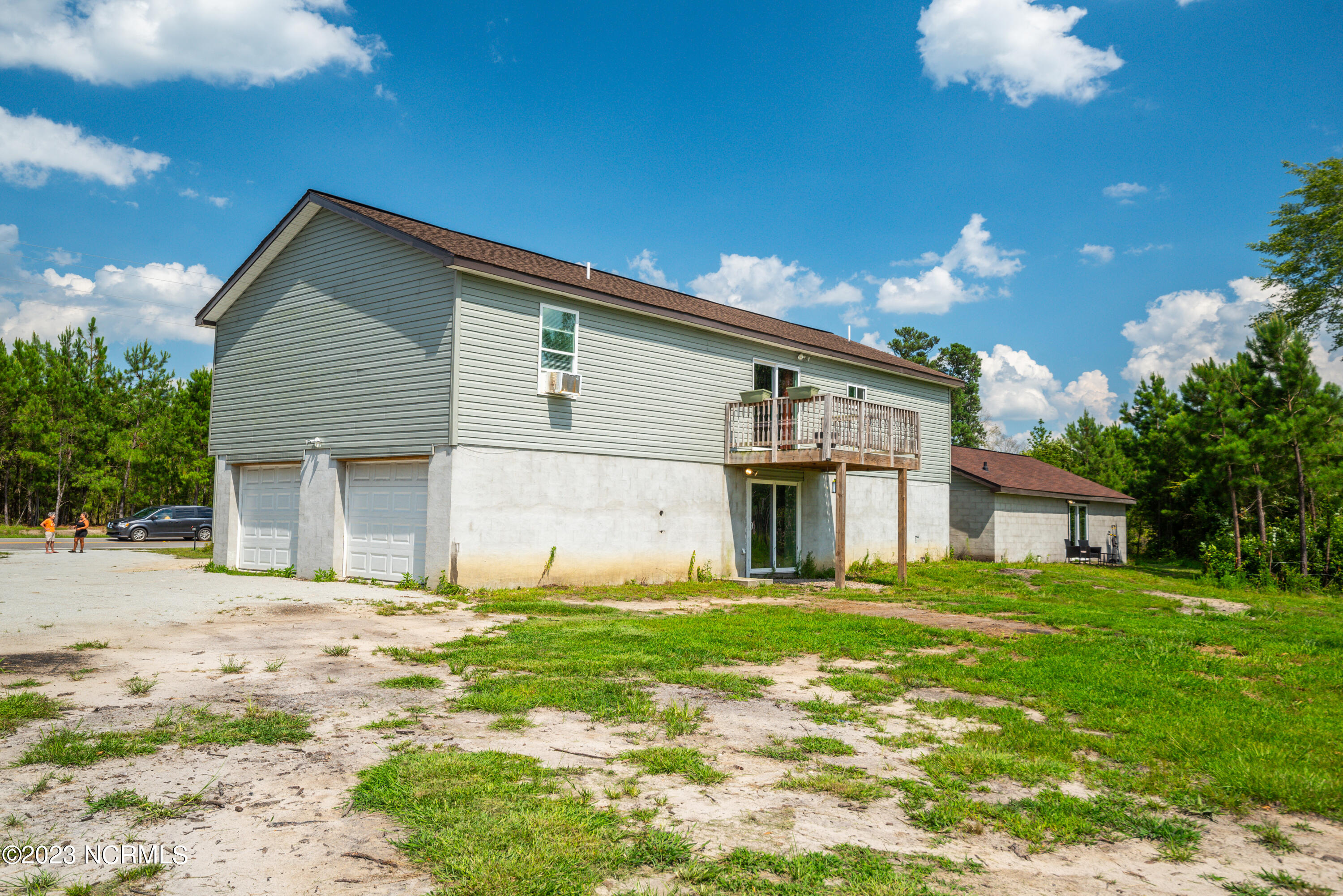 3048 Mollie Road Clarendon, NC 28432 - Photo 38 of 51 Side review of house