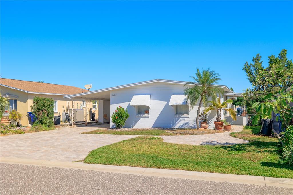 17611 1st Street East Redington Shores, FL 33708 - Photo 2 of 32