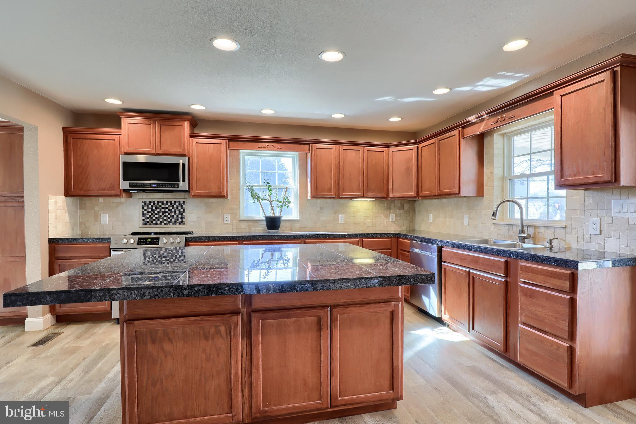 1035 Turnpike Road Elizabethtown, PA 17022 - Photo 17 of 56 Gallery Image 17