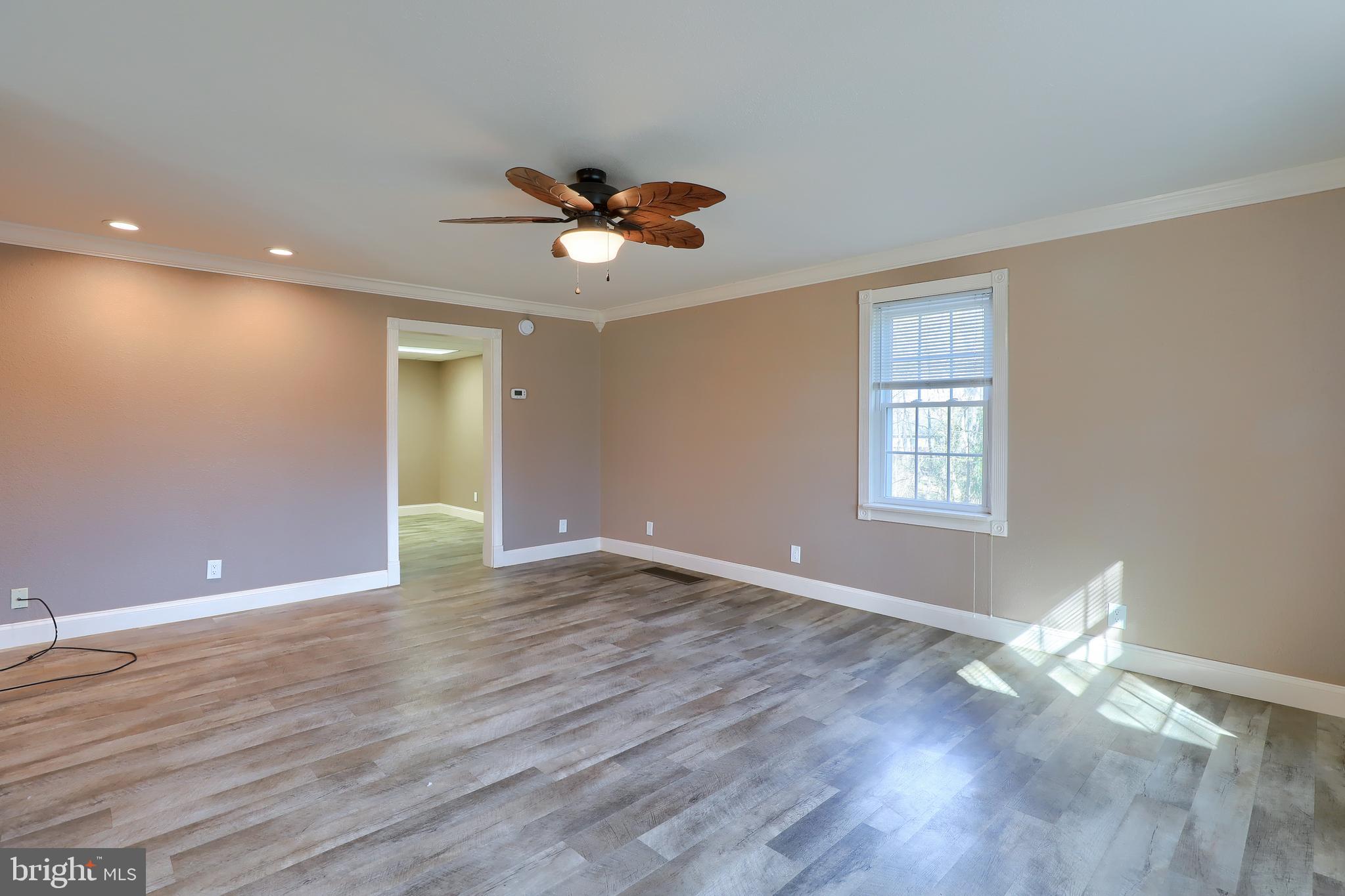1035 Turnpike Road Elizabethtown, PA 17022 - Photo 5 of 56 Gallery Image 5