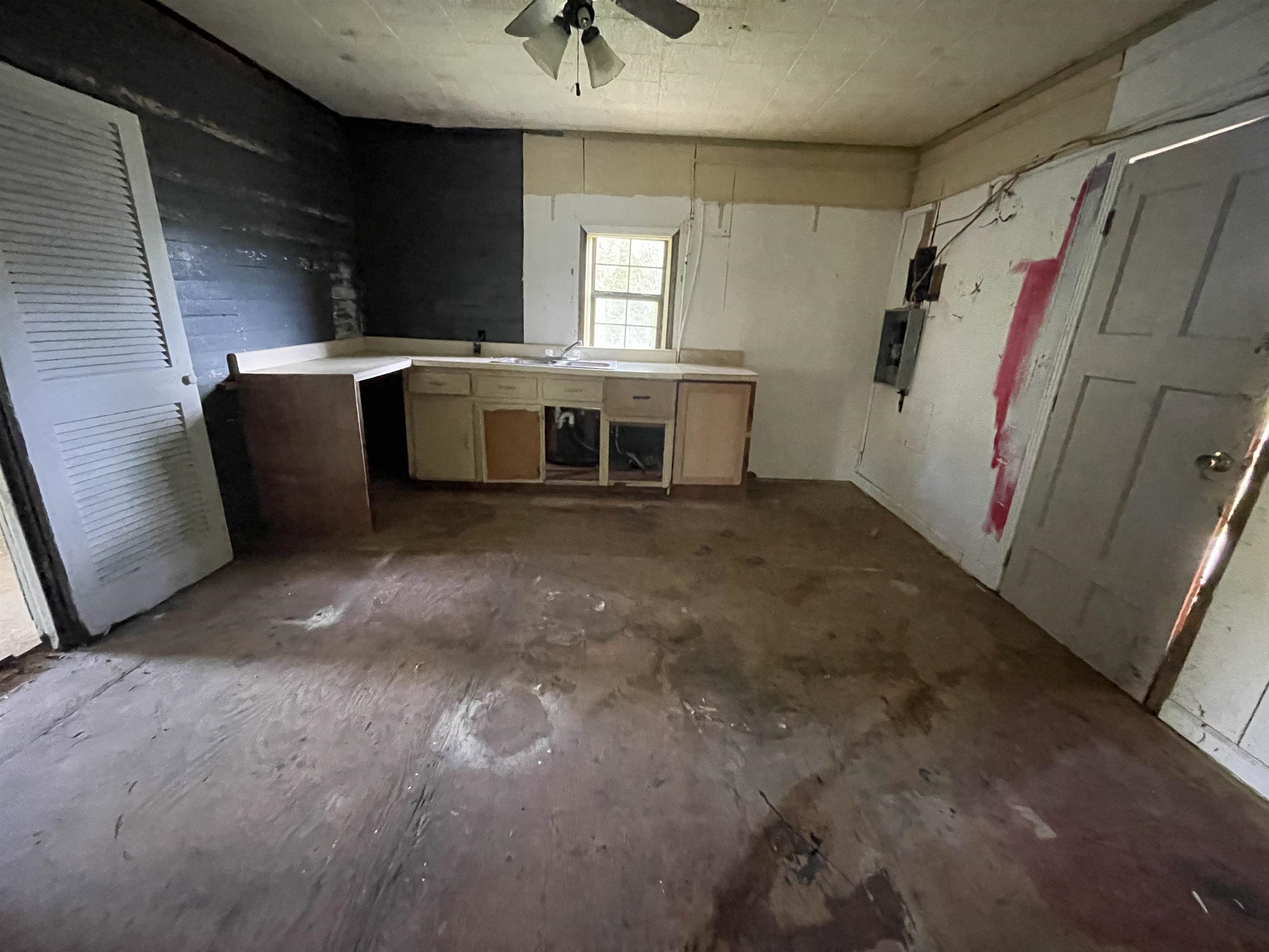 481 North Liberty Road Michie, TN 38357 - Photo 7 of 28 Gallery Image 7
