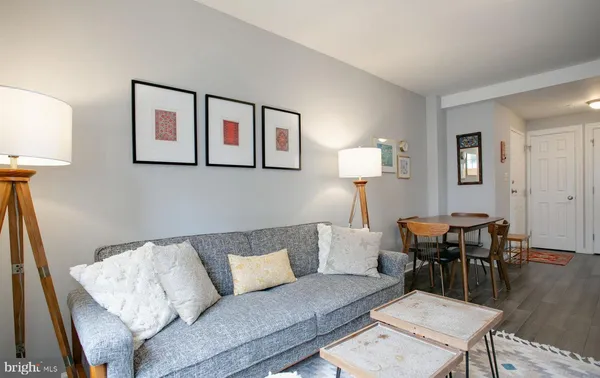 $2,200 | 1417 Newton Street Northwest, Unit 207, Washington, DC 20010