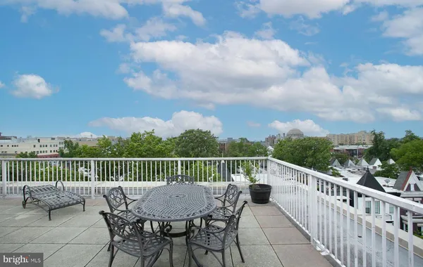 $2,200 | 1417 Newton Street Northwest, Unit 207, Washington, DC 20010