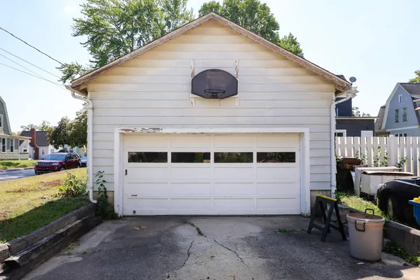 $130,000 | 127 East Wiley Avenue, Bluffton, IN 46714