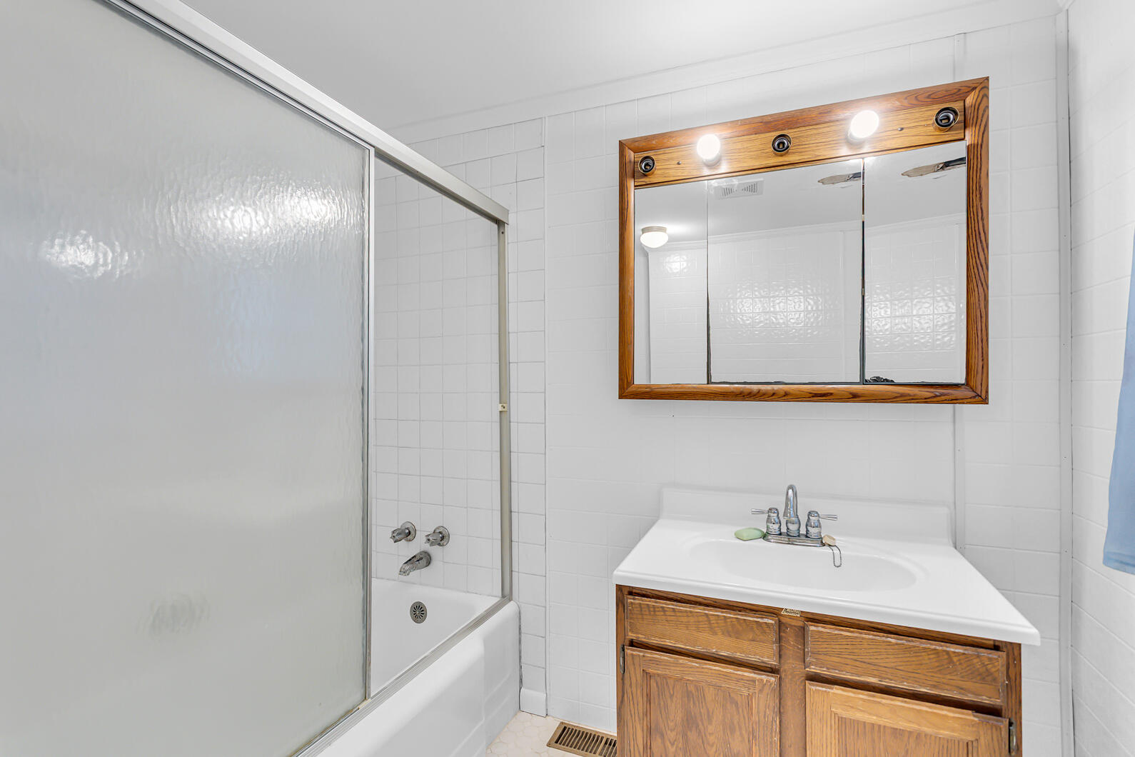 13868 Phal Road Grass Lake, MI 49240 - Photo 17 of 50 0N0A9676