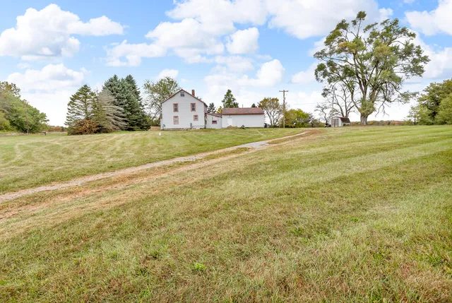 $237,400 | 13868 Phal Road, Grass Lake, MI 49240