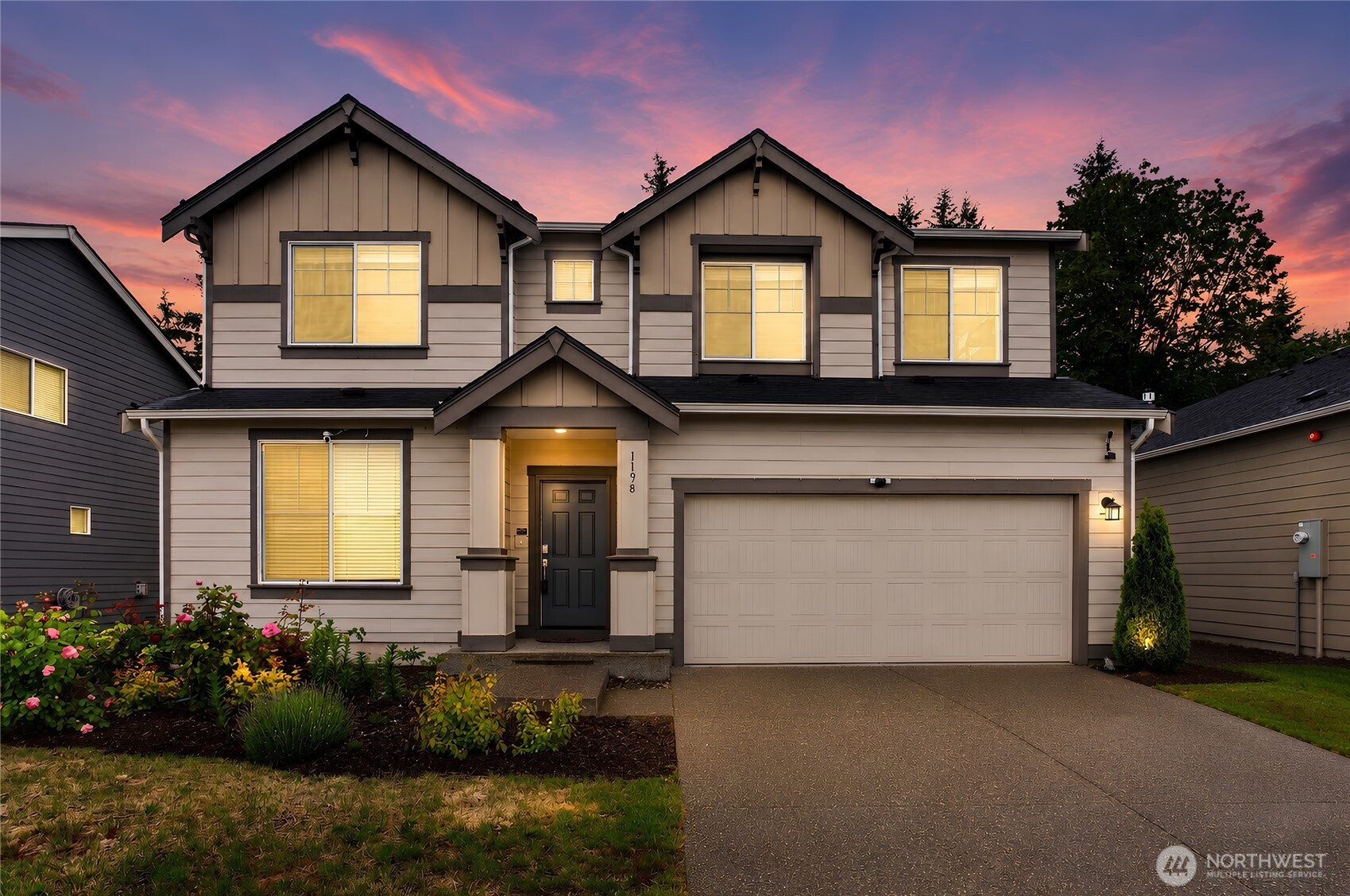 1198 Panoramic Loop Bremerton, WA 98312 - Photo 1 of 29