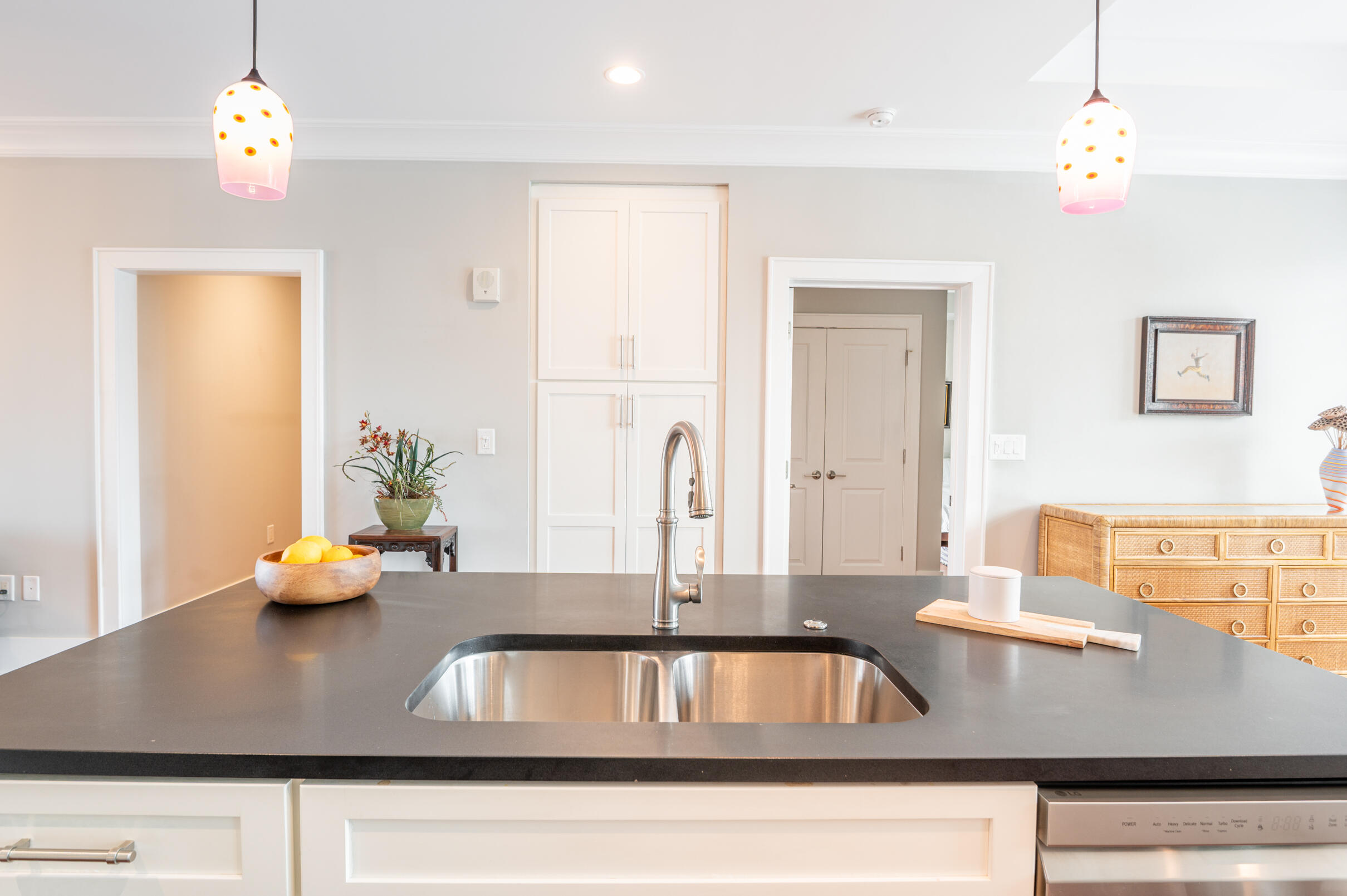 155 Wingo Way, Unit 426 Mount Pleasant, SC 29464 - Photo 13 of 52 Large Island