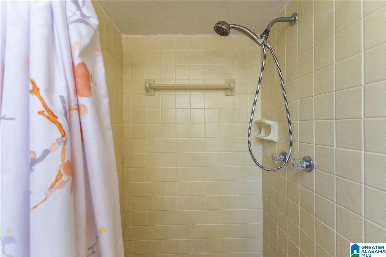 3212 Tyrol Road Birmingham, AL 35216 - Photo 20 of 33
