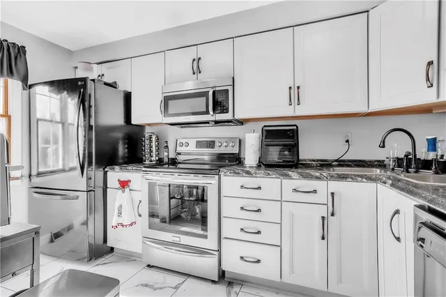 $205,000 | 6 Hennig Drive, Pittsburgh, PA 15236