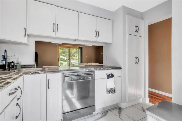 $205,000 | 6 Hennig Drive, Pittsburgh, PA 15236