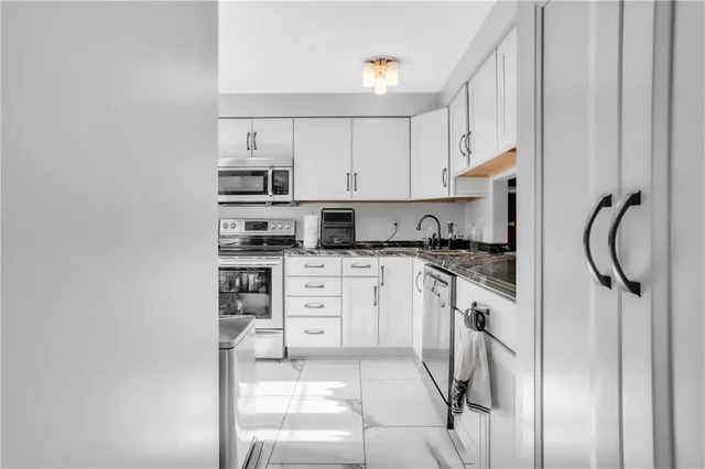 $205,000 | 6 Hennig Drive, Pittsburgh, PA 15236