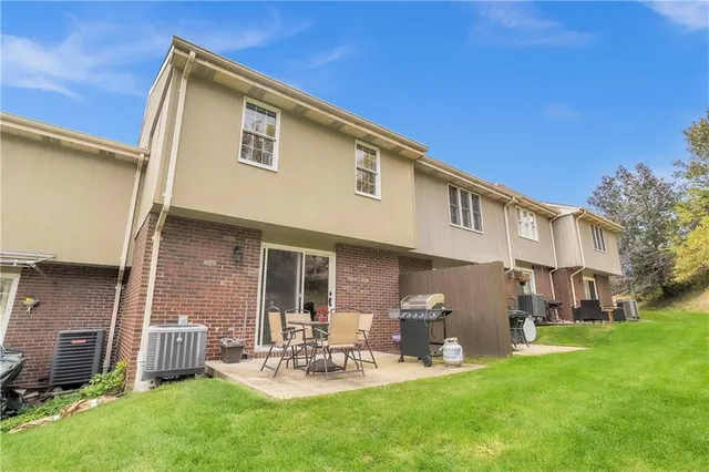 $205,000 | 6 Hennig Drive, Pittsburgh, PA 15236