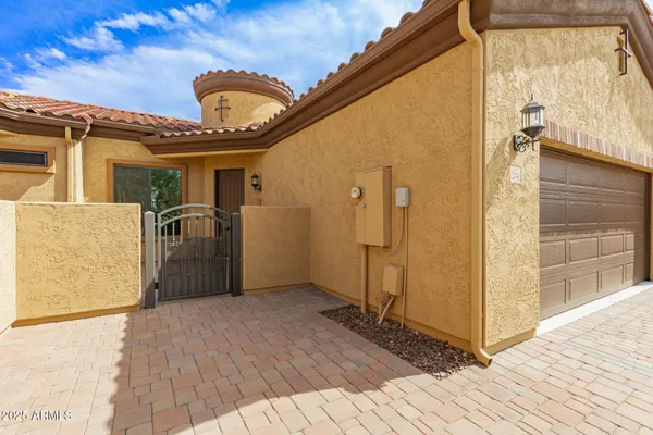 $437,000 | 2041 North 88th Street, Mesa, AZ 85207