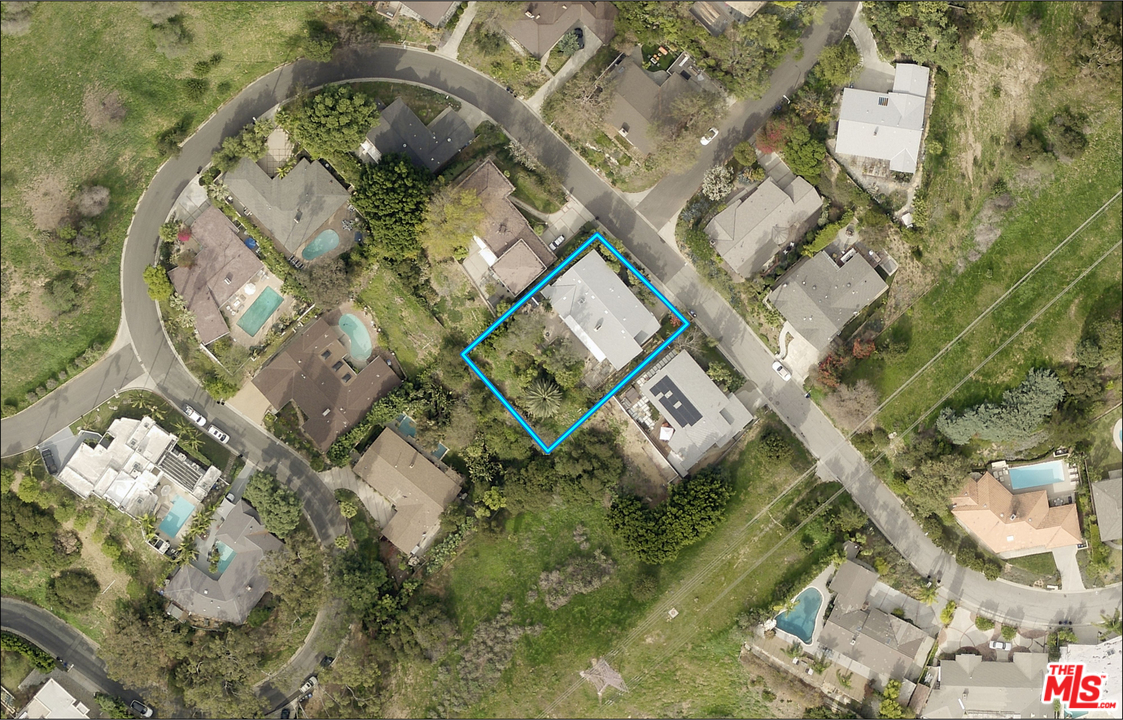 6570 Lakeridge Road Los Angeles, CA 90068 - Photo 38 of 39