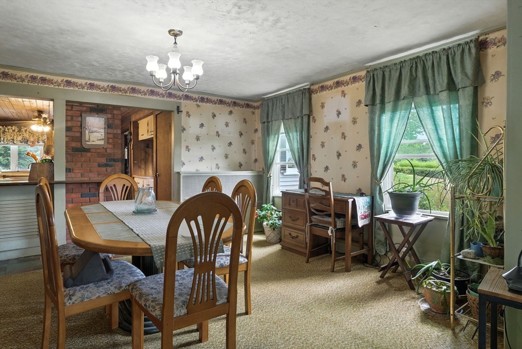 5 Circle Street Templeton, MA 01436 - Photo 6 of 37