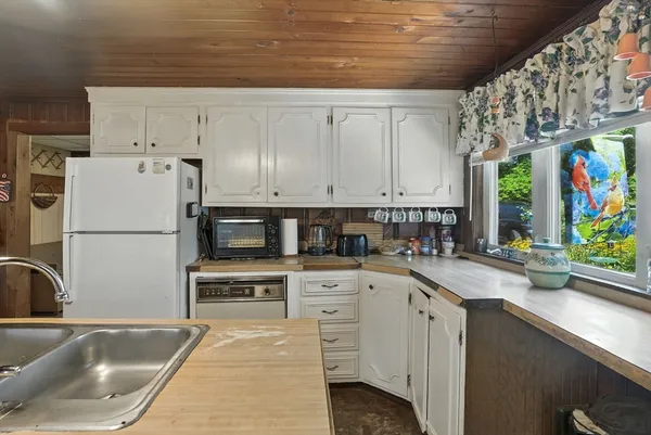 $439,000 | 5 Circle Street, Templeton, MA 01436