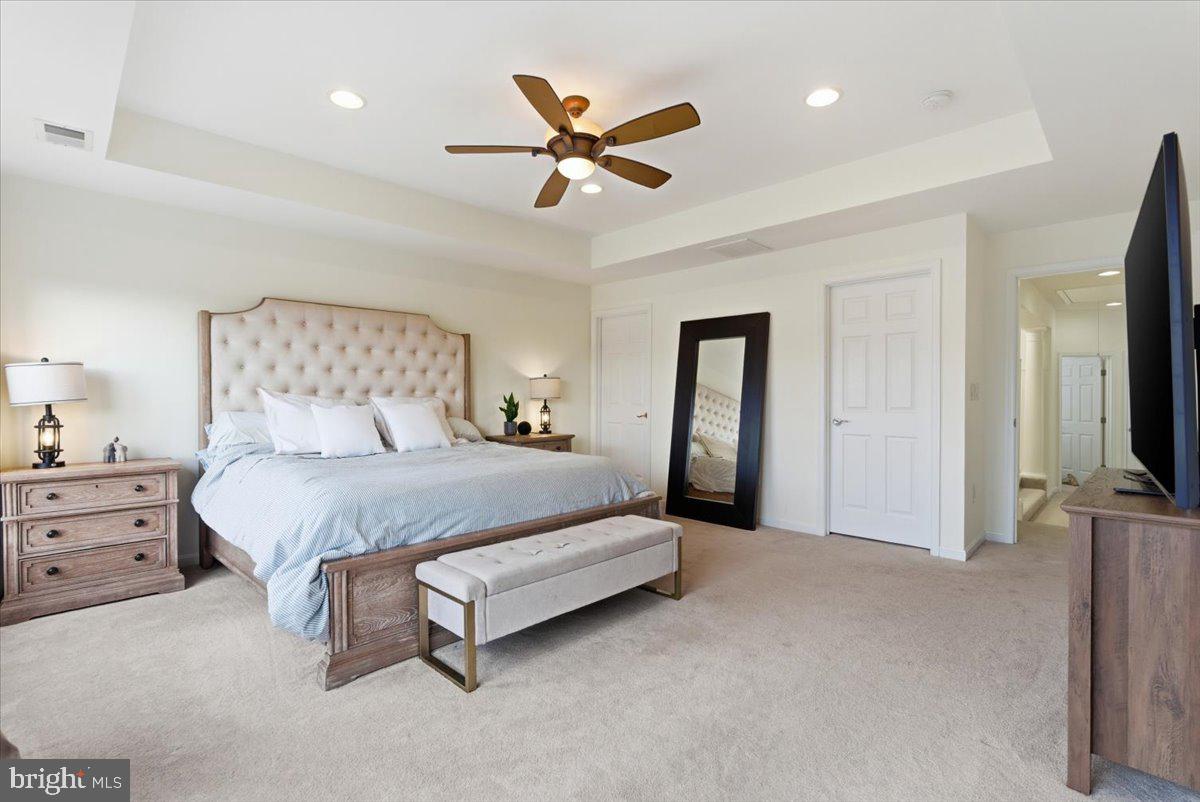 16216 Radburn Street Woodbridge, VA 22191 - Photo 24 of 64 Primary Bedroom w/ 2 walk-in closets