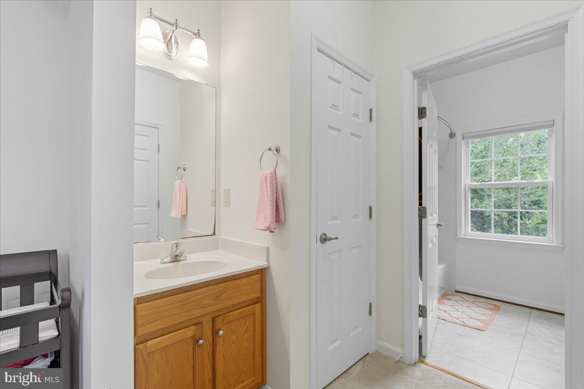 16216 Radburn Street Woodbridge, VA 22191 - Photo 34 of 64 Jack and Jill Full Bath for BR 2 and 3