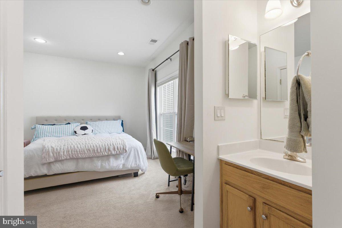 16216 Radburn Street Woodbridge, VA 22191 - Photo 35 of 64 Bedroom 3 on Upper Level