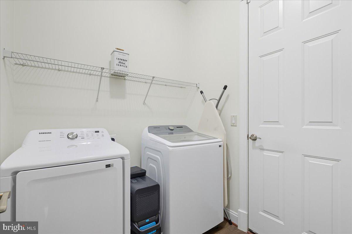 16216 Radburn Street Woodbridge, VA 22191 - Photo 49 of 64 Main Level Laundry Room