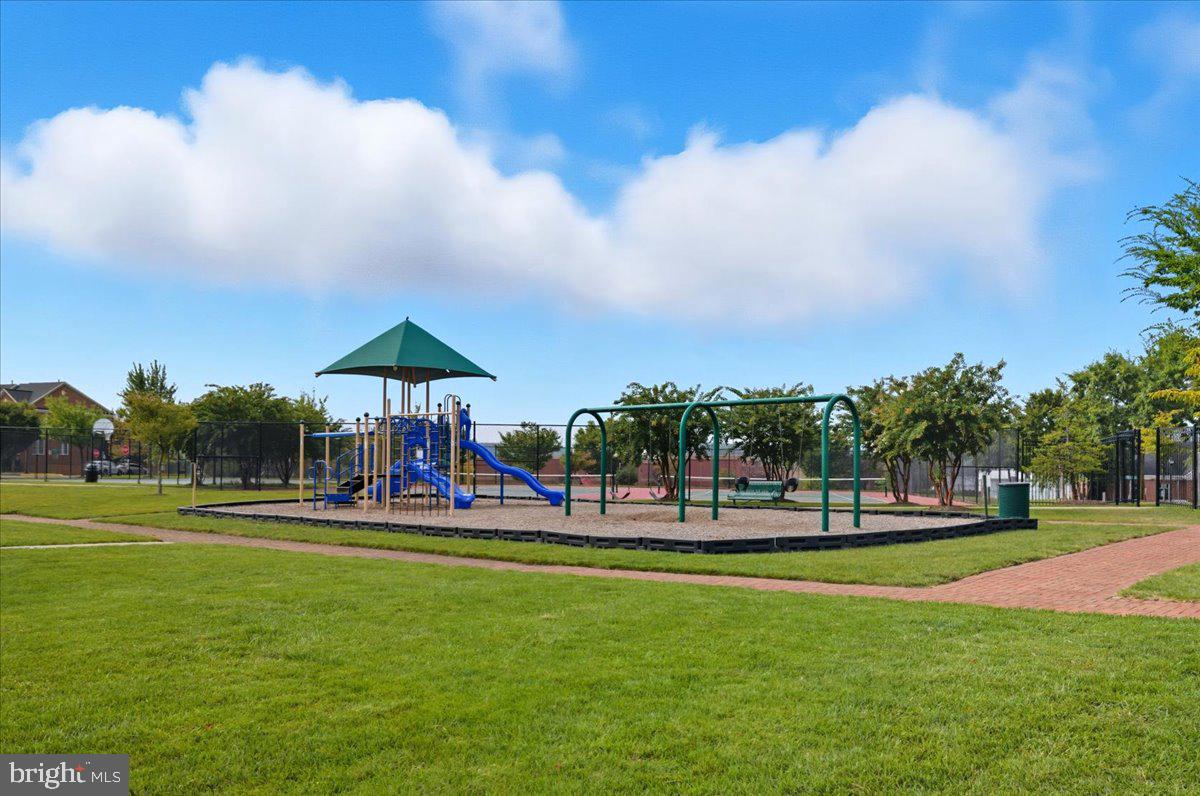 16216 Radburn Street Woodbridge, VA 22191 - Photo 58 of 64 Port Potomac Amenities