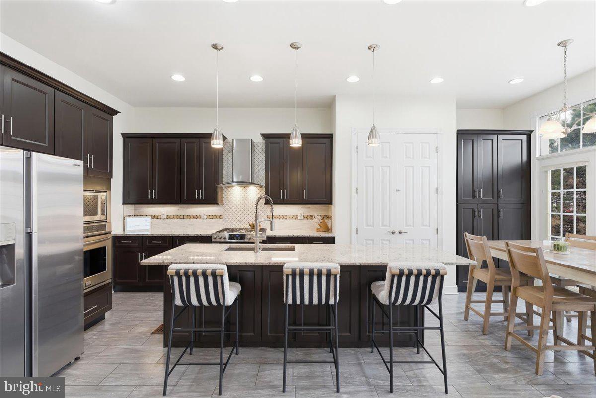 16216 Radburn Street Woodbridge, VA 22191 - Photo 10 of 64 5 BR | 4.5 BA | Trex Deck w/ fenced yard