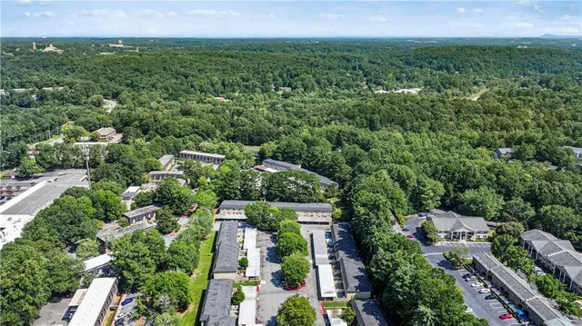 $250,000 | 310 Winding River Drive, Unit C, Atlanta, GA 30350