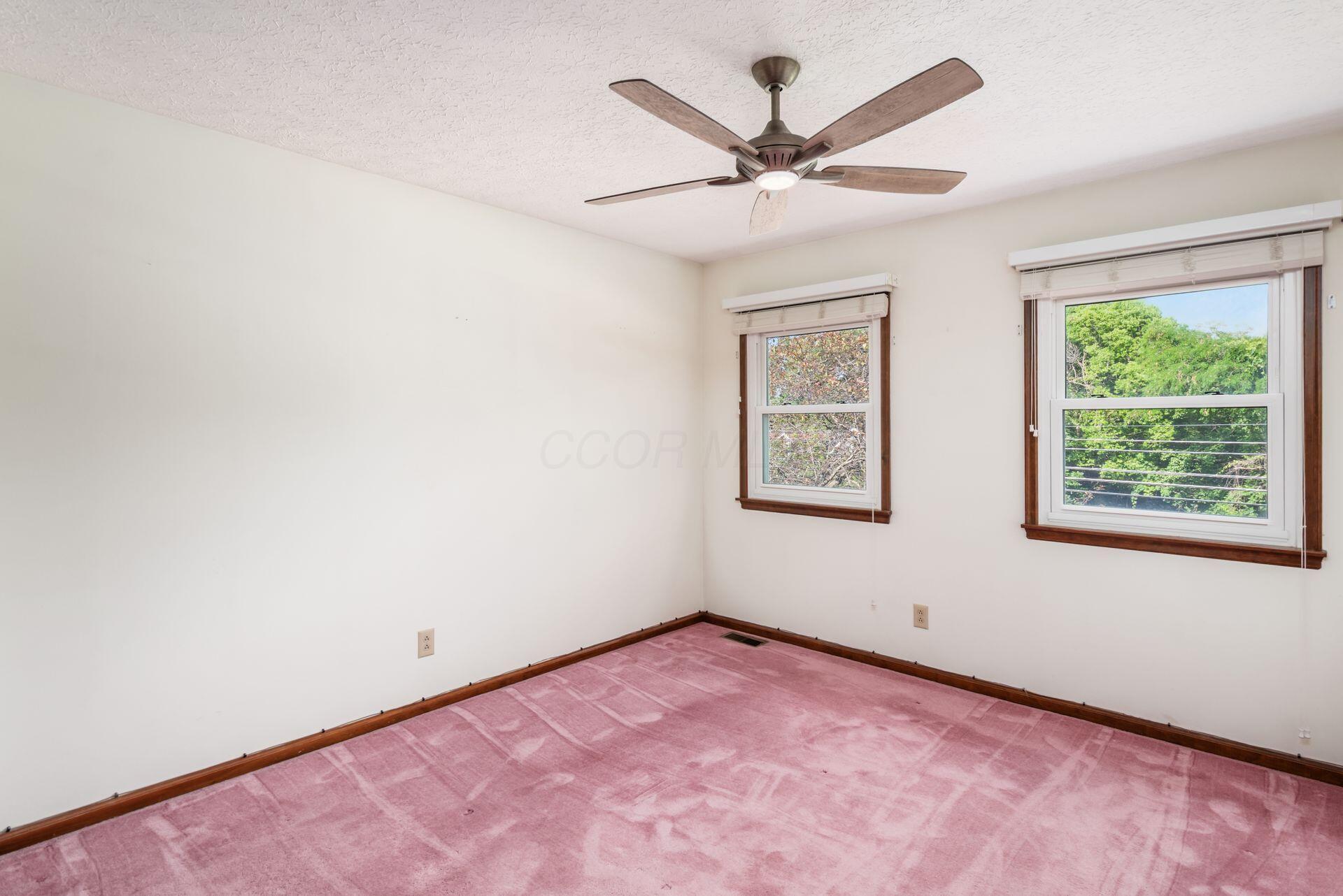 6945 Cooper Road Columbus, OH 43231 - Photo 29 of 48 022_1a14ea0652_g cooper rd-55