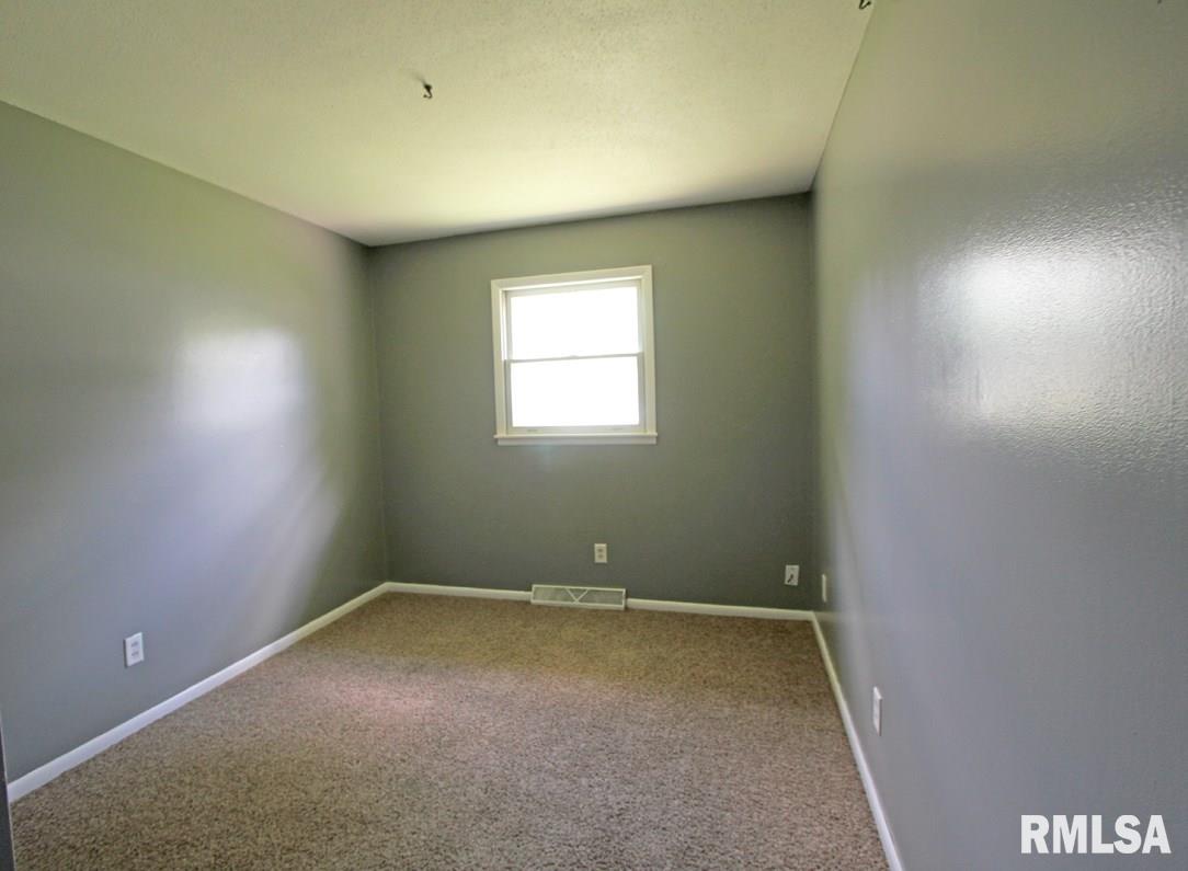 68-70 Westminster Road Chatham, IL 62629 - Photo 7 of 8 Gallery Image 7