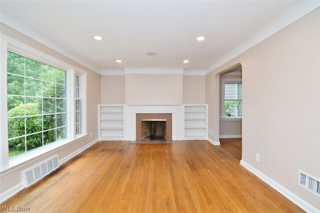 3783 Berkeley Road Cleveland Heights, OH 44118 - Photo 5 of 36