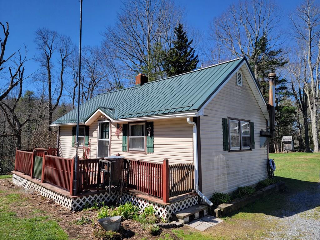 11175 Flat Ridge Road Troutdale, VA 24378 - Photo 1 of 48 Gallery Image 1