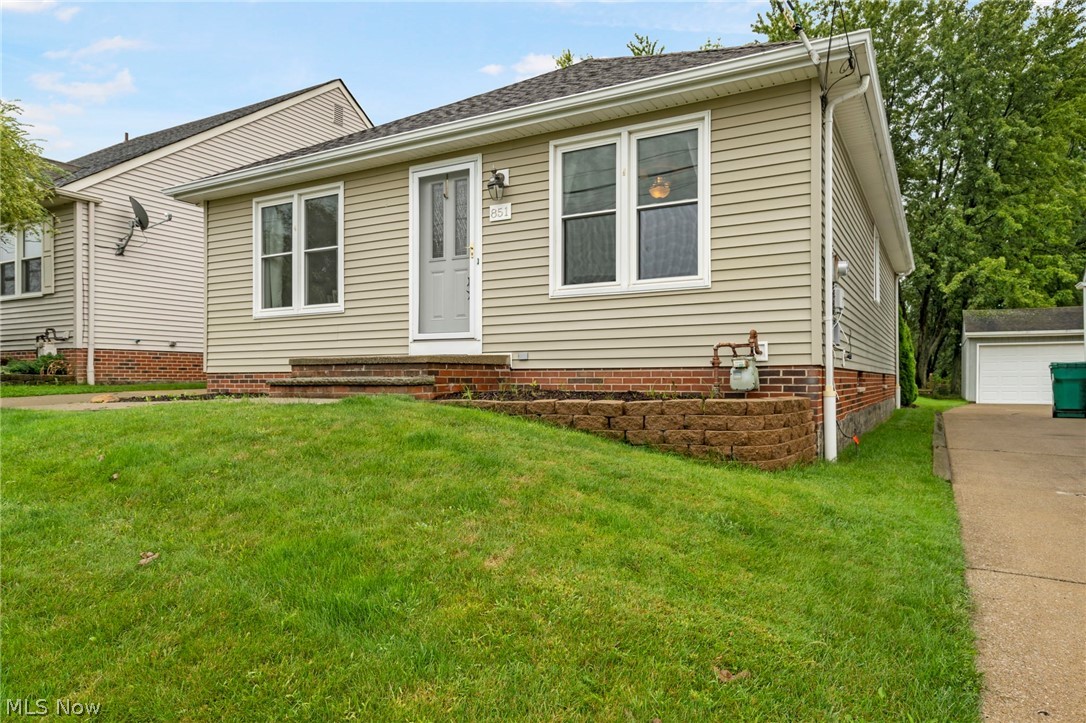851 Orchardview Road Independence, OH 44131 - Photo 3 of 20