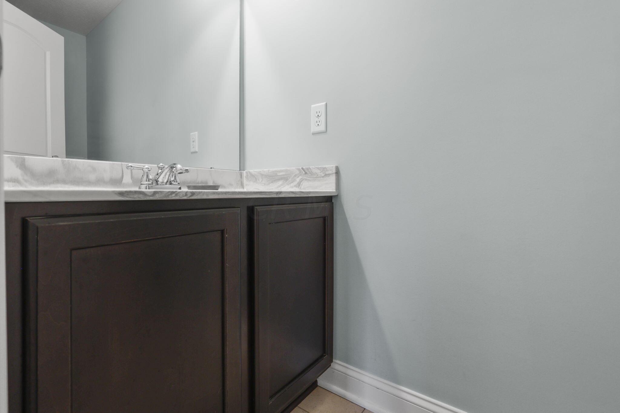 35156 Kelly Road, Unit 220 Ray, OH 45672 - Photo 16 of 67 16-web-or-mls-0N4A3592