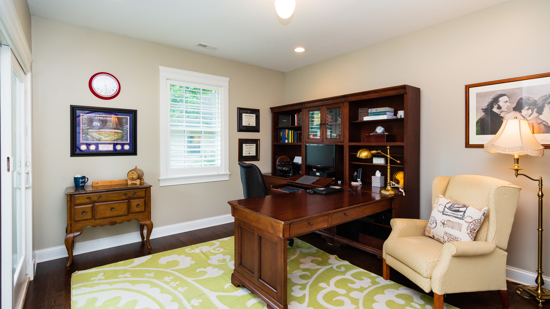 4800 Wolf Road Western Springs, IL 60558 - Photo 34 of 47 a living room with furniture and a flat screen tv