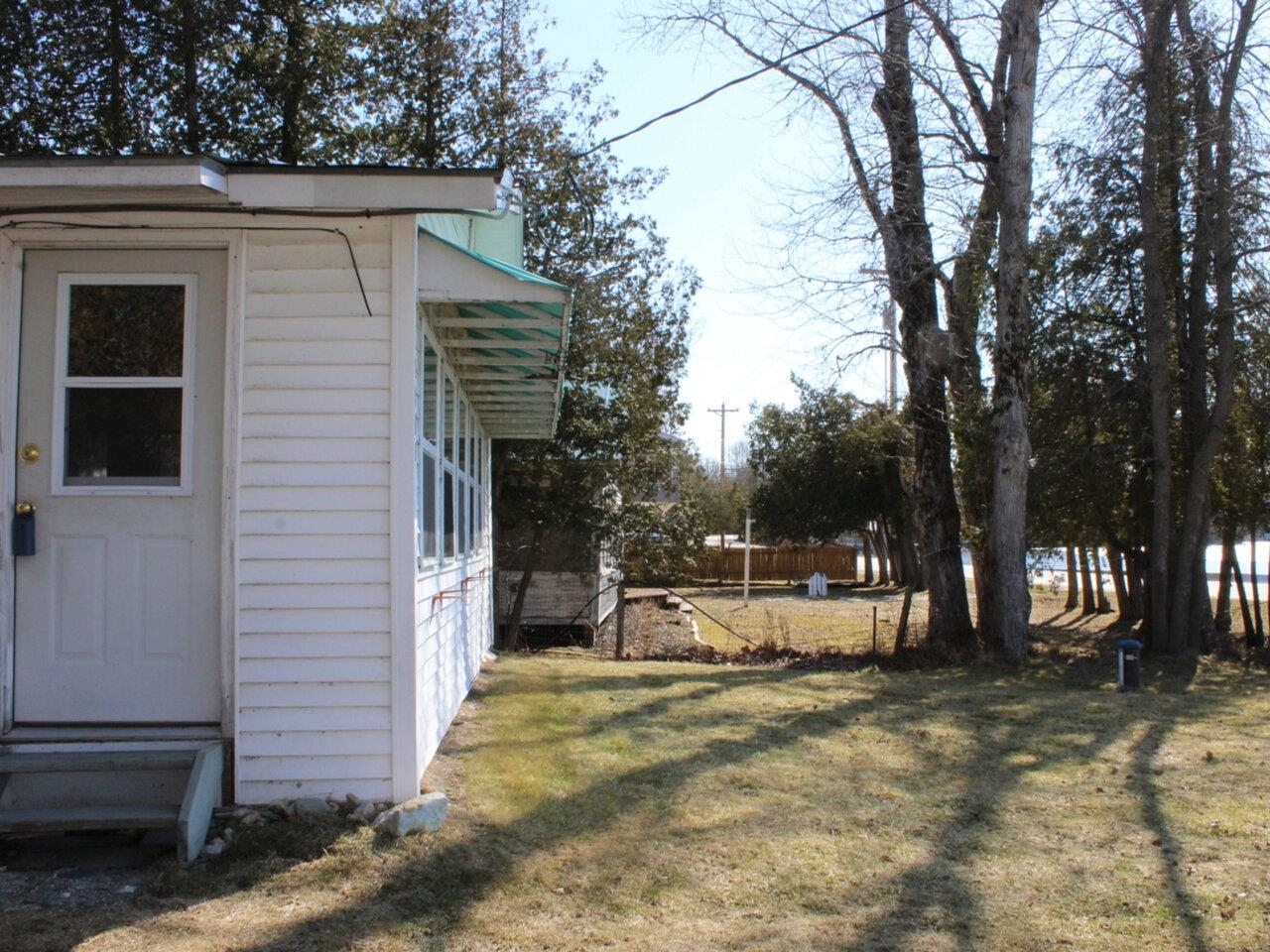 2417 Lake Road Franklin, VT 05457 - Photo 8 of 22 Gallery Image 8
