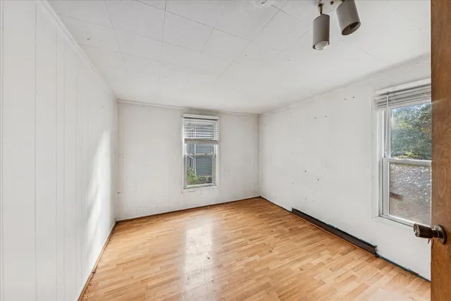 $160,000 | 3305 Holdridge Avenue, Zion, IL 60099