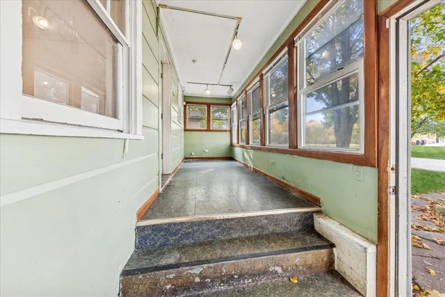 $160,000 | 3305 Holdridge Avenue, Zion, IL 60099