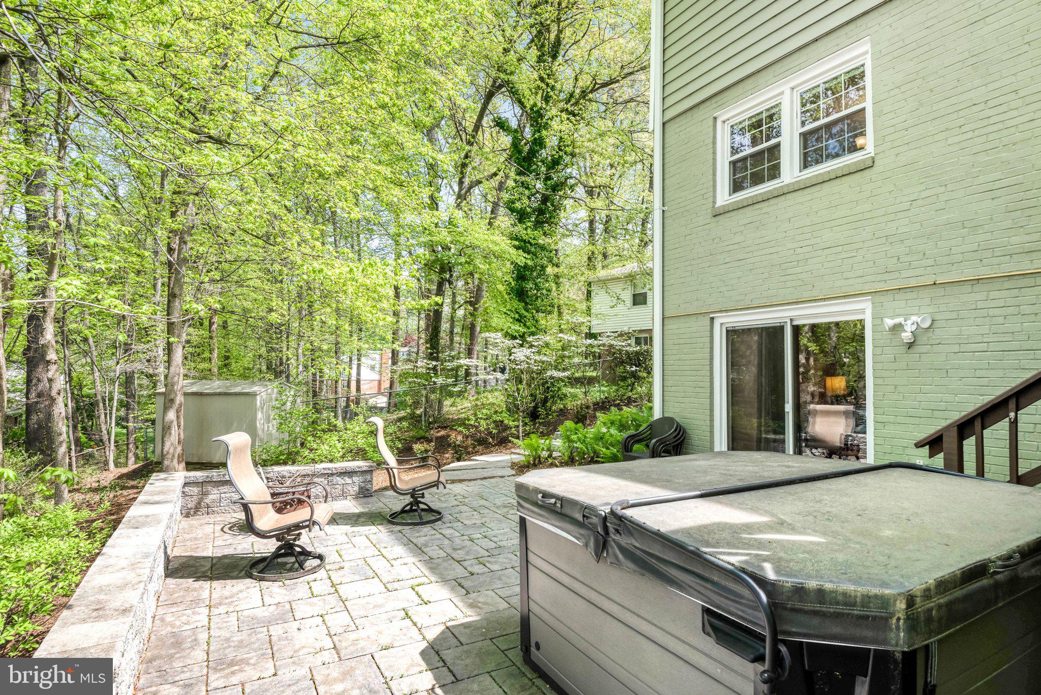 6600 Kensal Court Springfield, VA 22152 - Photo 41 of 43 a view of a patio with table and chairs and potted plants