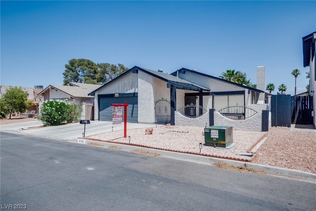 4784 Monaco Road Las Vegas, NV 89121 - Photo 3 of 33 Gallery Image 3