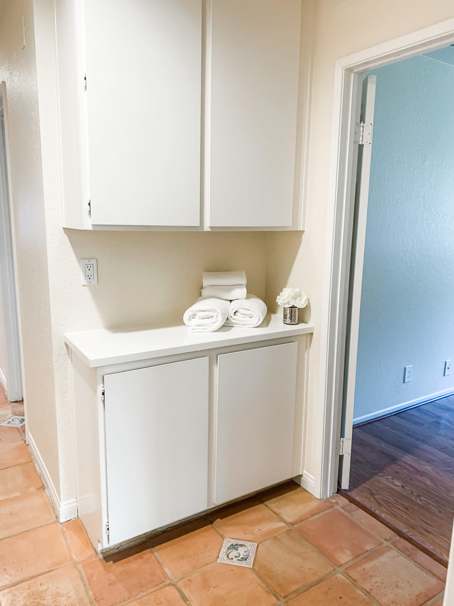 5785 Firebird Court Camarillo, CA 93012 - Photo 14 of 23 a utility room with washer and dryer