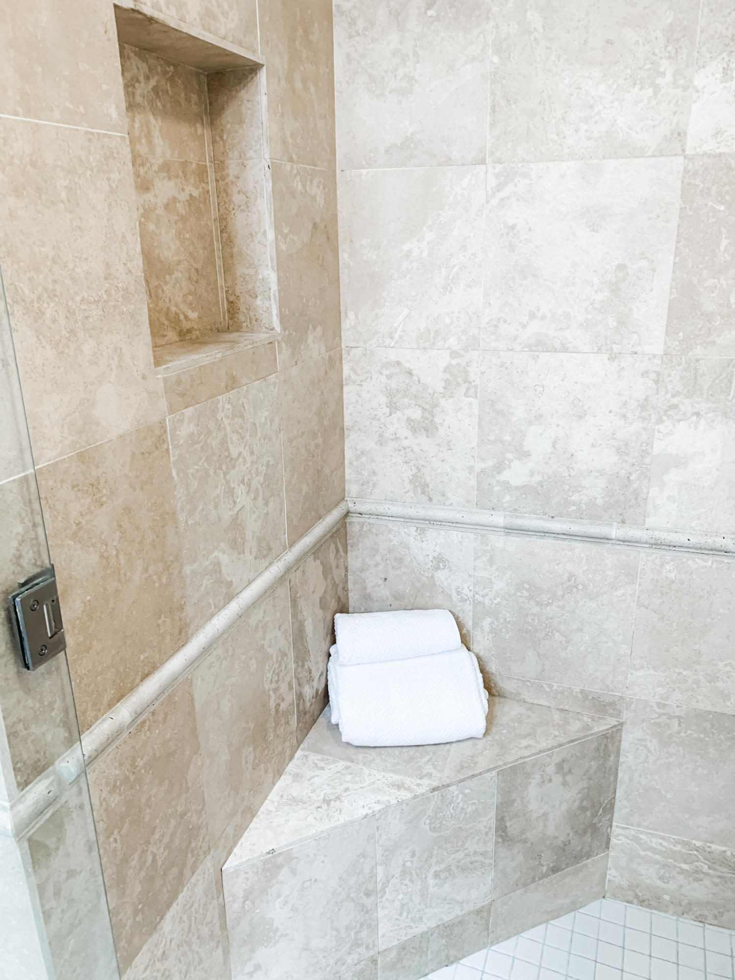 5785 Firebird Court Camarillo, CA 93012 - Photo 19 of 23 a bathroom with a sink and a mirror