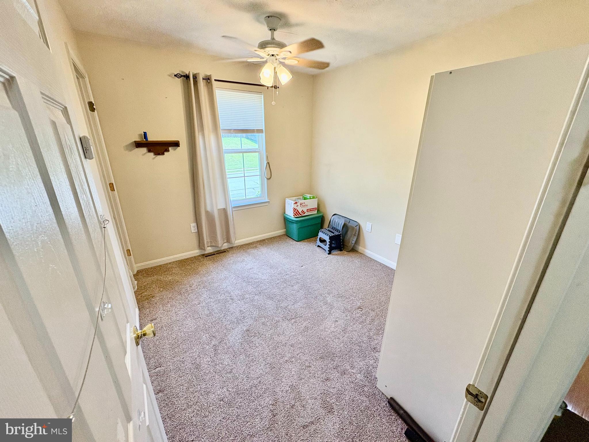 485 Crossing Way Manchester, PA 17345 - Photo 14 of 36