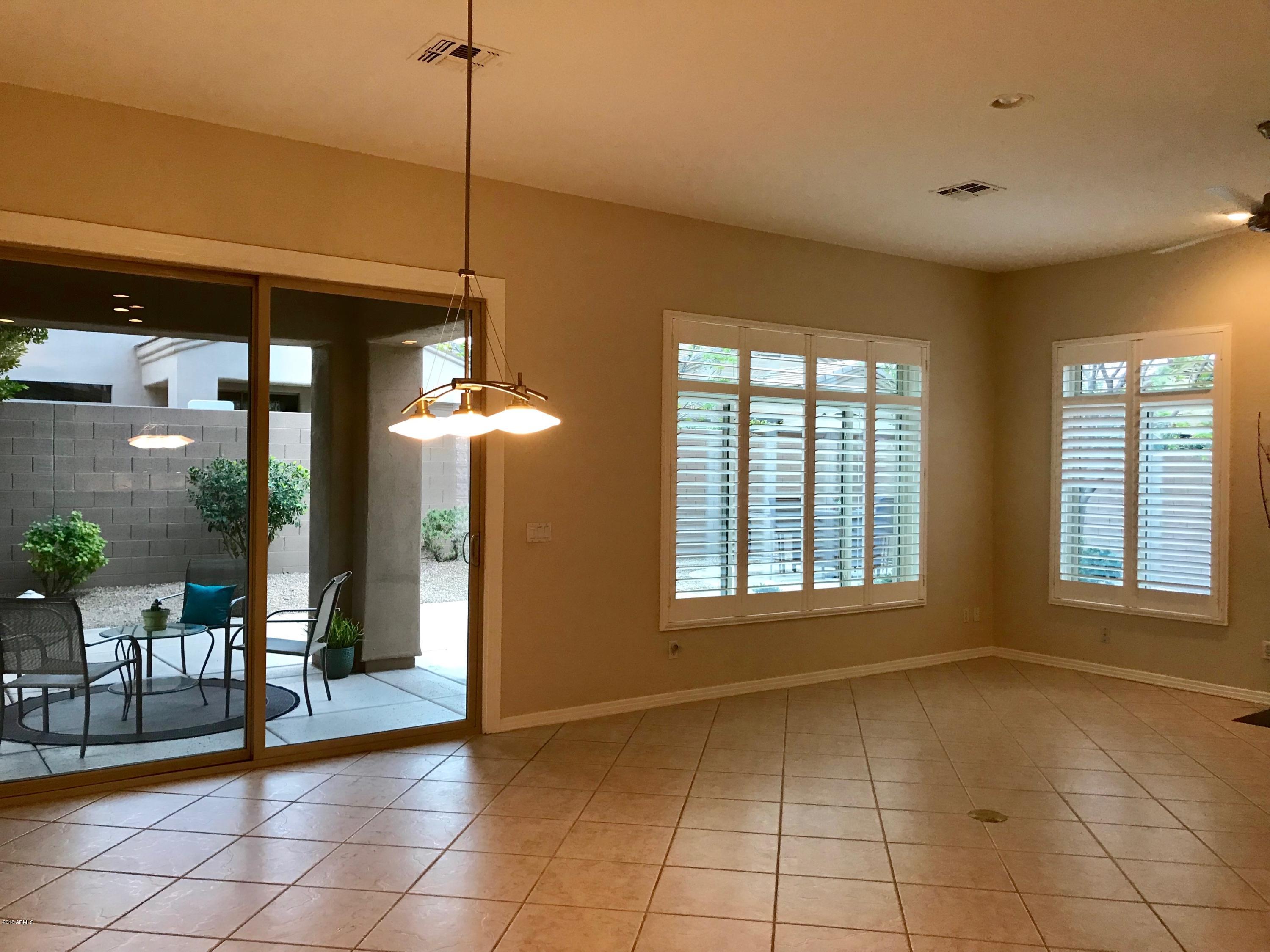 3919 East Carson Road Phoenix, AZ 85042 - Photo 8 of 48 Dinning Area