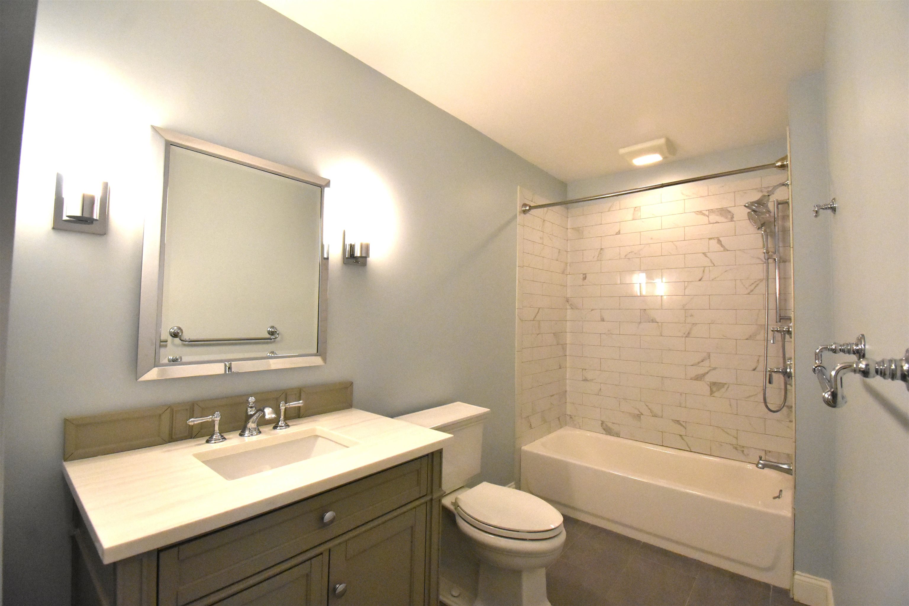 2246 Elm Street Manchester, NH 03104 - Photo 15 of 18