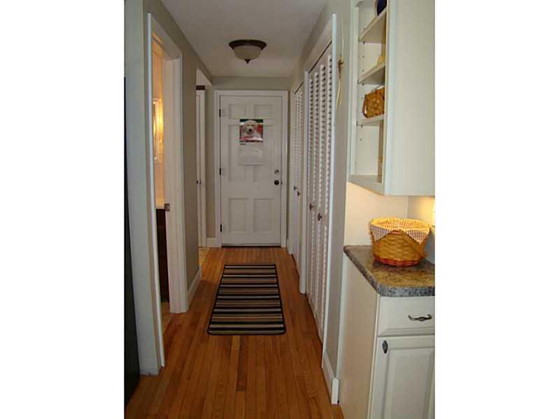 152 Nottingham Road Auburn, ME 04210 - Photo 13 of 35 Hallway.
