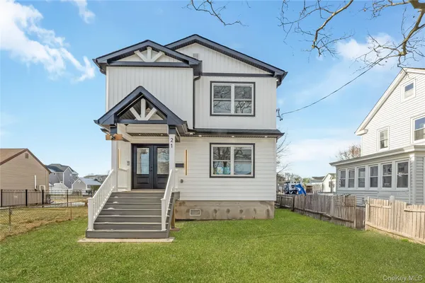 $1,275,000 | 21 Norman Avenue, Amityville, NY 11701