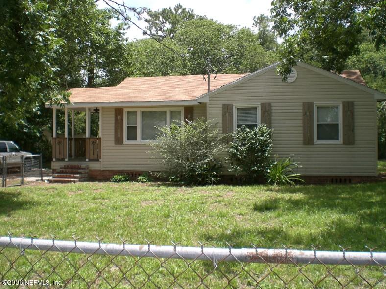 9930 Jeanette Road Jacksonville, FL 32246 - Photo 3 of 4 Front Distance