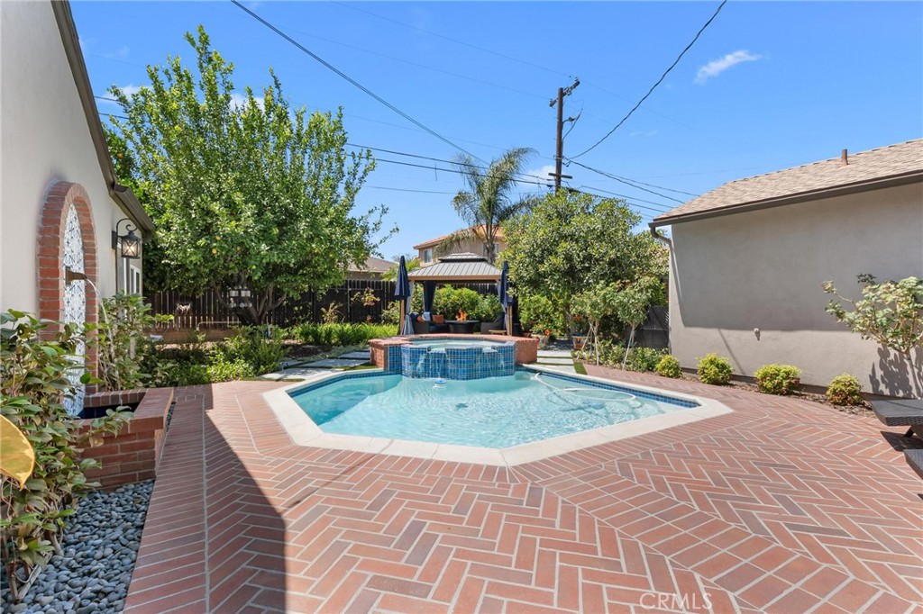 5545 Tower Riverside, CA 92506 - Photo 57 of 70