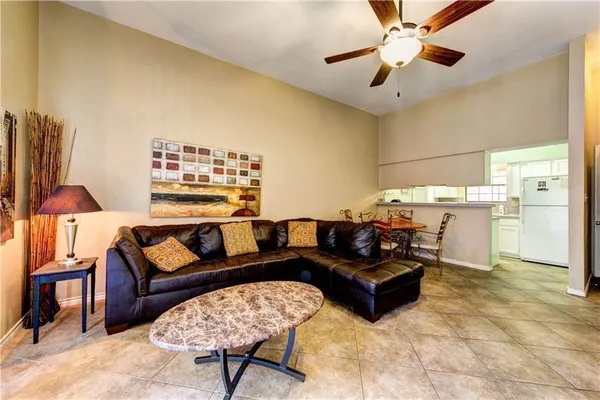 $1,850 | 1908 San Antonio Street, Unit 310, Austin, TX 78705